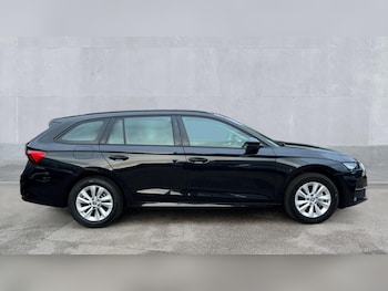 Used Skoda Octavia 2024 for sale - 75934568: Photo