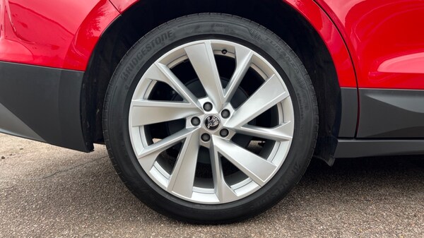Used Skoda Enyaq 2025 for sale - 76074486: Photo 5