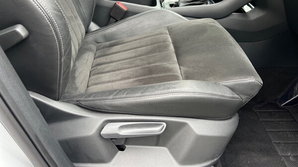 Used Skoda Karoq 2024 for sale - 76037748: Photo 47