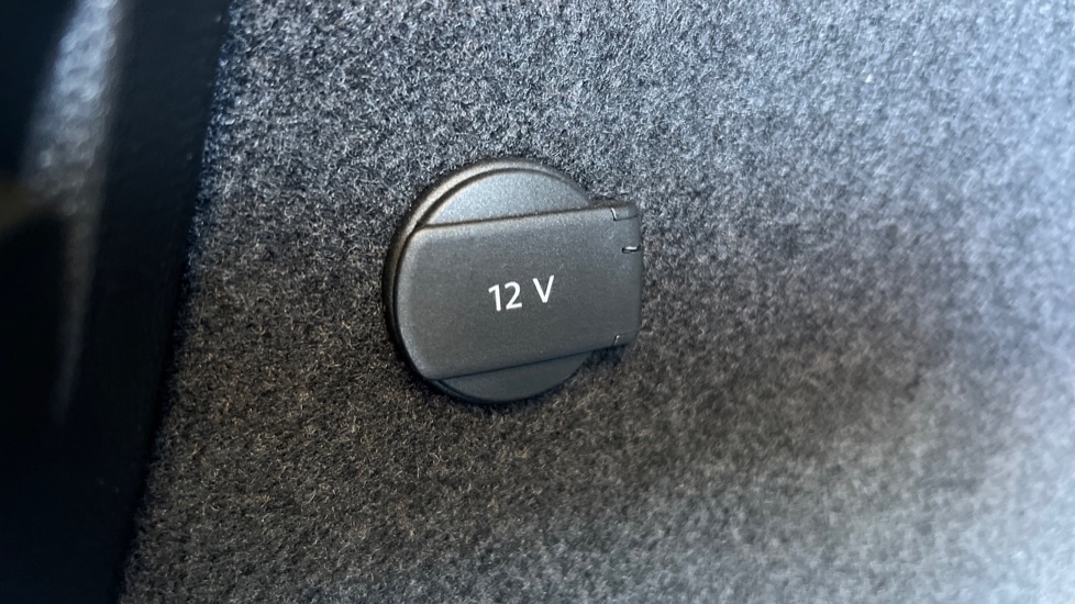 Used Skoda Karoq 2024 for sale - 76874294: Photo 30