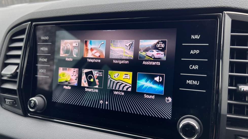 Used Skoda Karoq 2025 for sale - 76870521: Photo 24