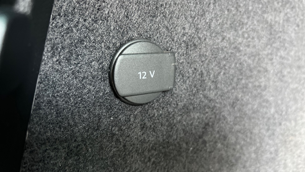 Used Skoda Karoq 2025 for sale - 76870521: Photo 30