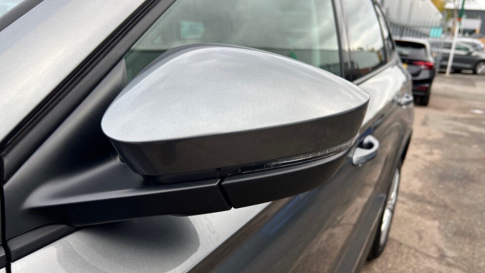 Used Skoda Karoq 2025 for sale - 76870521: Photo 44