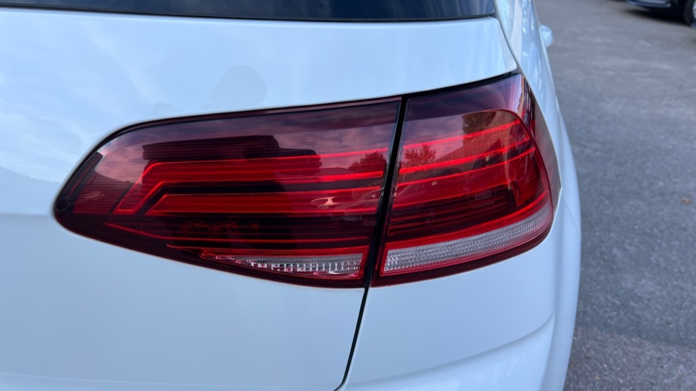 Used Volkswagen Golf 2020 for sale - 76180180: Photo 41