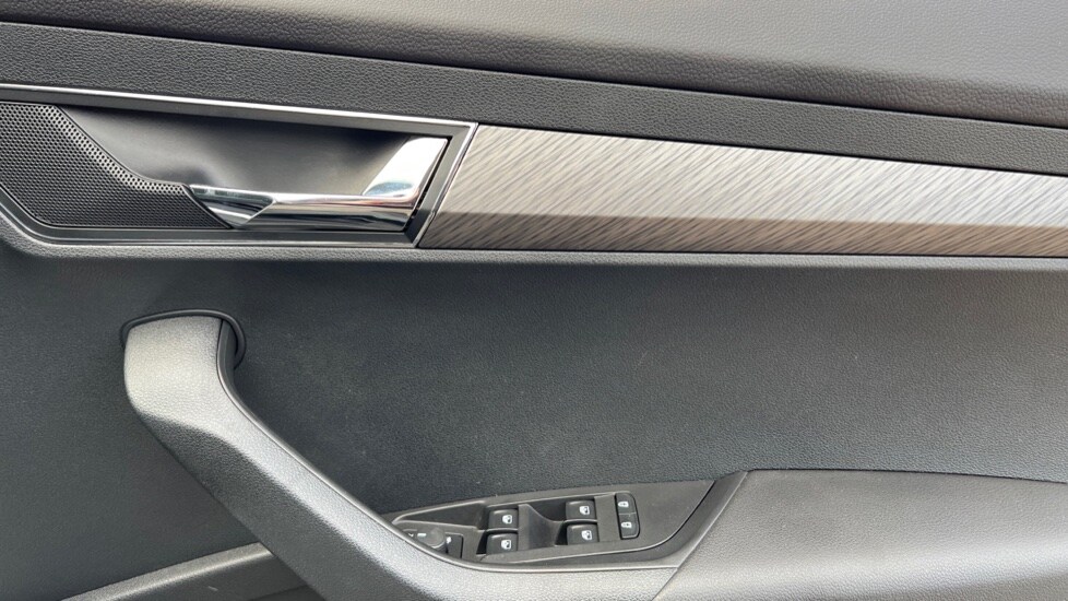 Used Skoda Karoq 2024 for sale - 75829148: Photo 49