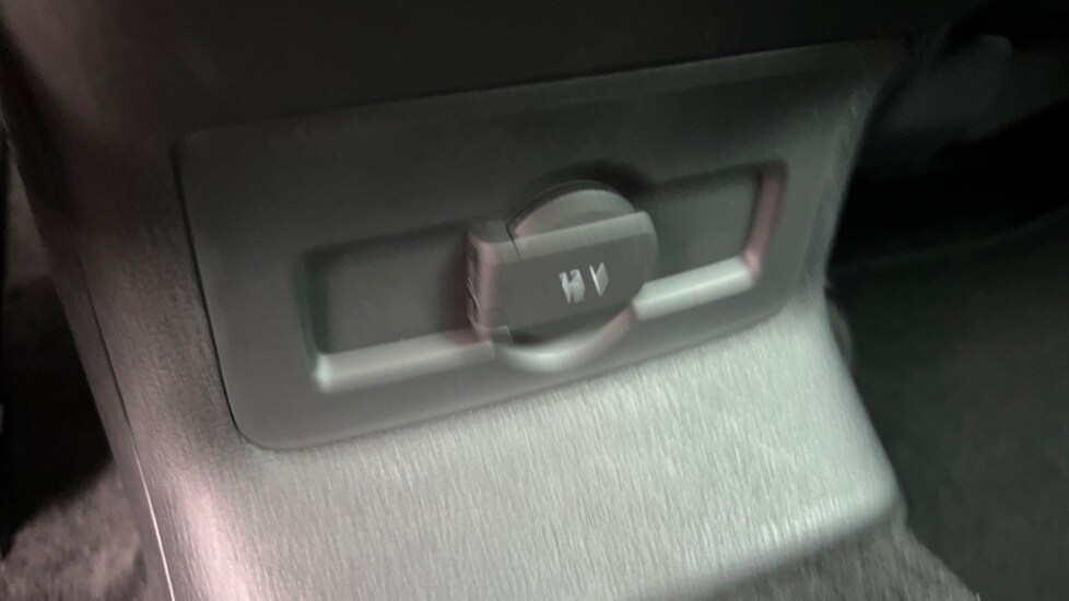 Used Skoda Karoq 2025 for sale - 76124296: Photo 41