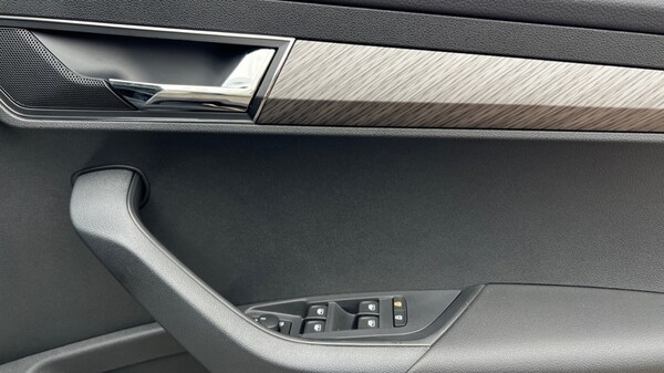 Used Skoda Karoq 2025 for sale - 76124296: Photo 51