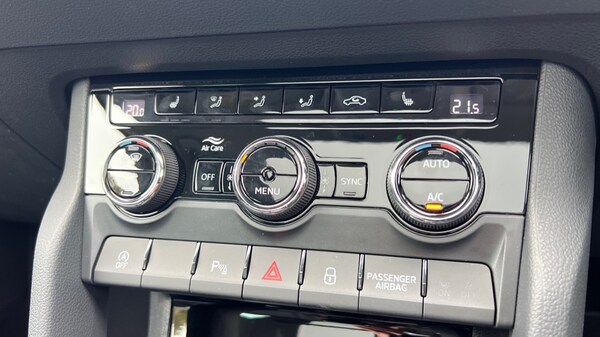 Used Skoda Karoq 2025 for sale - 76124296: Photo 55