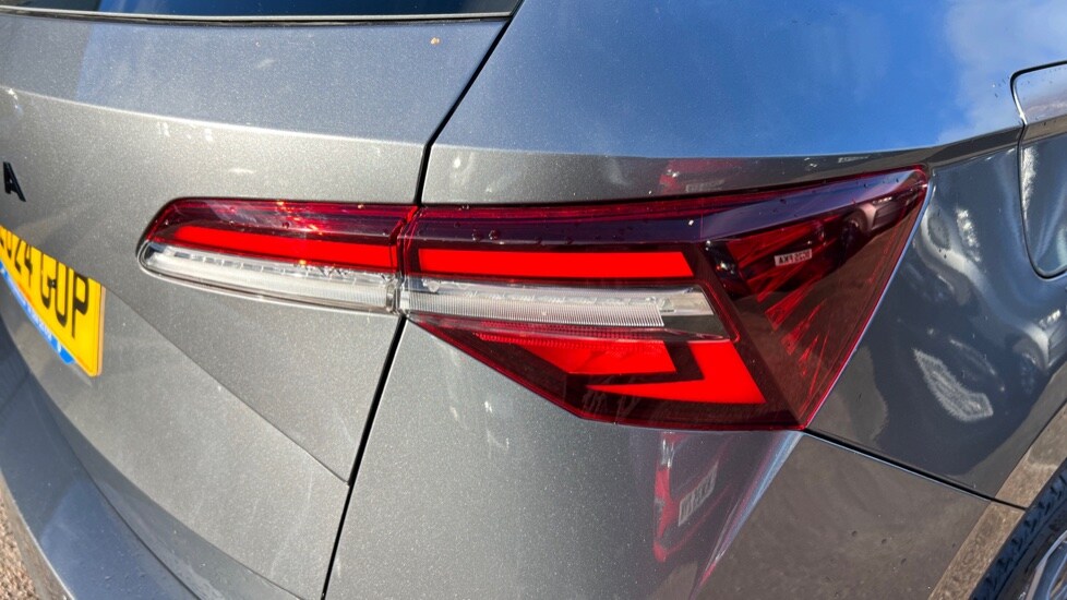 Used Skoda Karoq 2024 for sale - 76873341: Photo 35