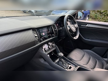 Used Skoda Kodiaq 2024 for sale - 76074319: Photo 2