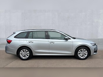 Used Skoda Octavia 2024 for sale - 75468116: Photo