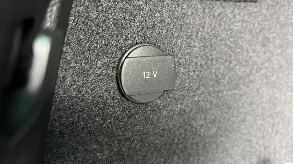 Used Skoda Karoq 2025 for sale - 76871570: Photo 30