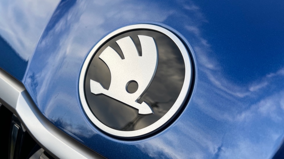 Used Skoda Superb 2025 for sale - 76872446: Photo 44