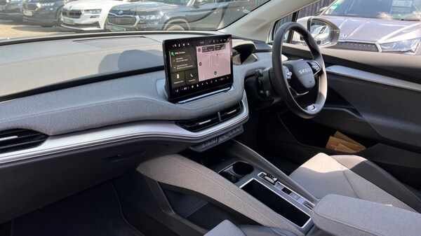 Used Skoda Enyaq 2025 for sale - 76216988: Photo 2