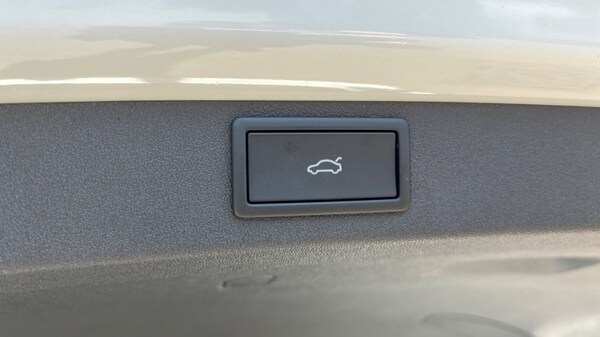 Used Skoda Enyaq 2025 for sale - 76216988: Photo 32
