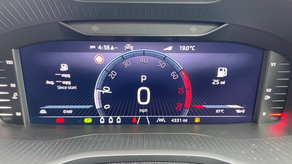 Used Skoda Karoq 2025 for sale - 76869301: Photo 14