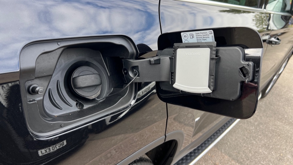 Used Skoda Karoq 2025 for sale - 76869301: Photo 29