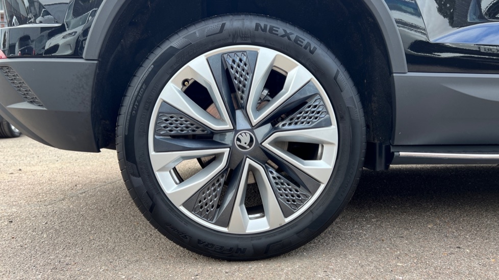 Used Skoda Karoq 2025 for sale - 76869301: Photo 5