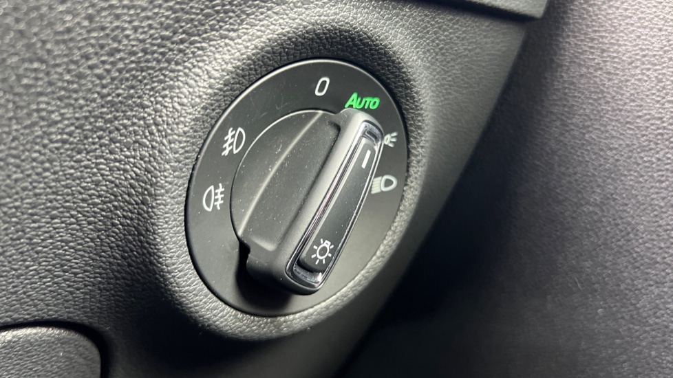 Used Skoda Karoq 2025 for sale - 76869301: Photo 51