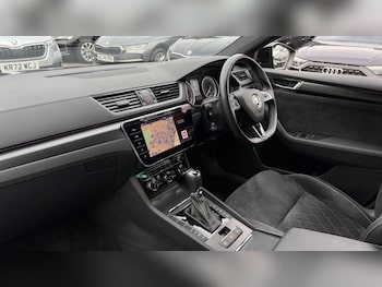 Used Skoda Superb 2020 for sale - 76092028: Photo