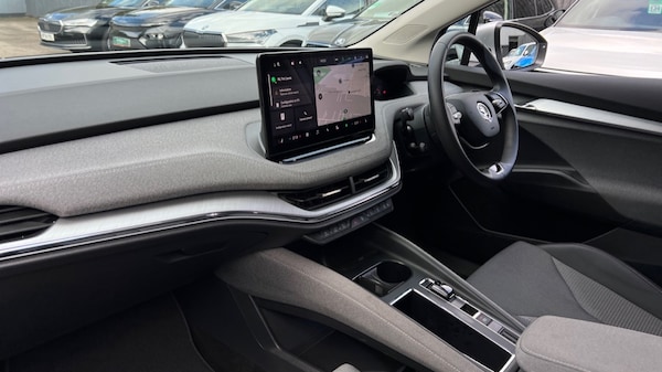 Used Skoda Enyaq 2024 for sale - 75648592: Photo 2