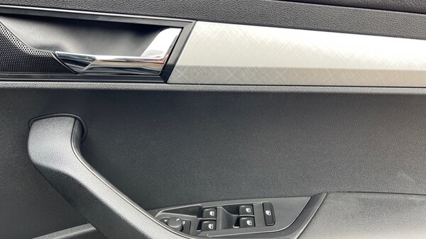 Used Skoda Karoq 2022 for sale - 76086833: Photo 46