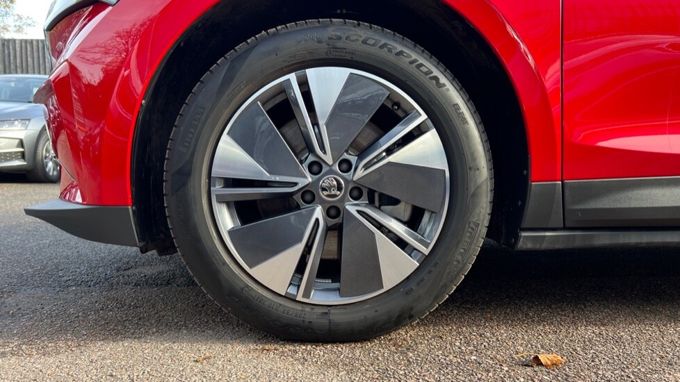 Used Skoda Enyaq 2025 for sale - 76635750: Photo 19