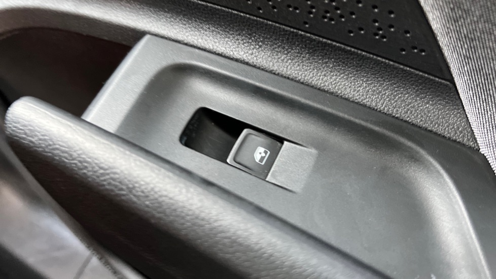 Used Skoda Enyaq 2025 for sale - 76635750: Photo 38