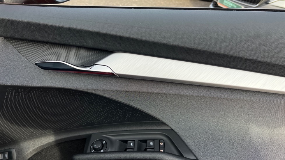 Used Skoda Enyaq 2025 for sale - 76635750: Photo 48