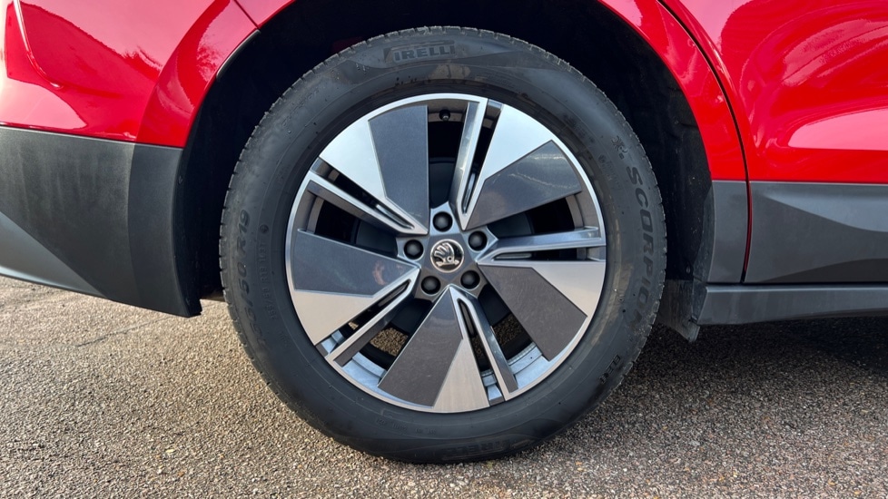 Used Skoda Enyaq 2025 for sale - 76635750: Photo 5