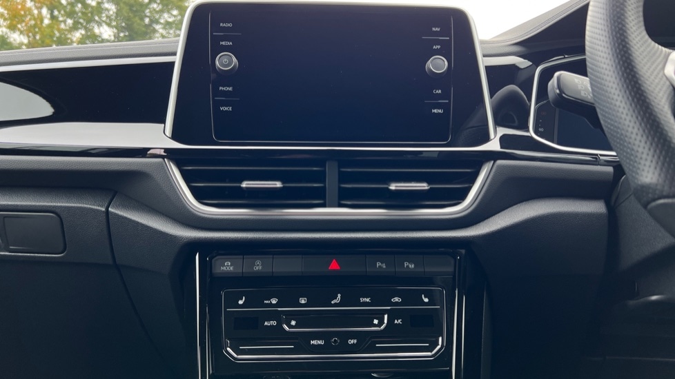 Used Volkswagen T-Roc 2023 for sale - 76124327: Photo 12