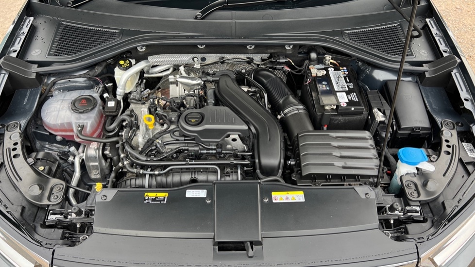 Used Volkswagen T-Roc 2023 for sale - 76124327: Photo 16