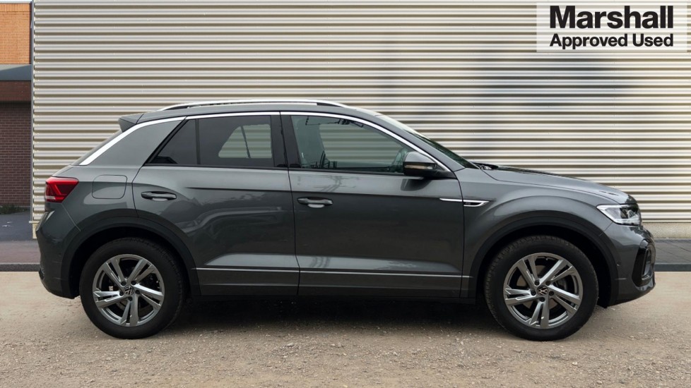 Used Volkswagen T-Roc 2023 for sale - 76124327: Photo 2