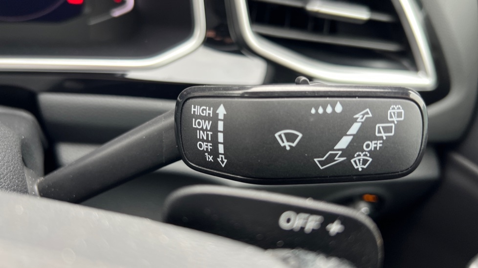 Used Volkswagen T-Roc 2023 for sale - 76124327: Photo 24