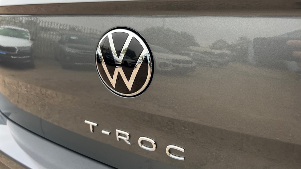 Used Volkswagen T-Roc 2023 for sale - 76124327: Photo 37