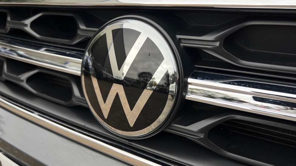 Used Volkswagen T-Roc 2023 for sale - 76124327: Photo 45