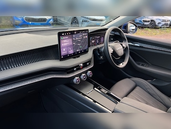 Used Skoda Superb 2025 for sale - 76640357: Photo