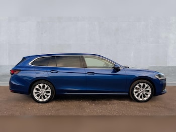 Used Skoda Superb 2025 for sale - 76640357: Photo