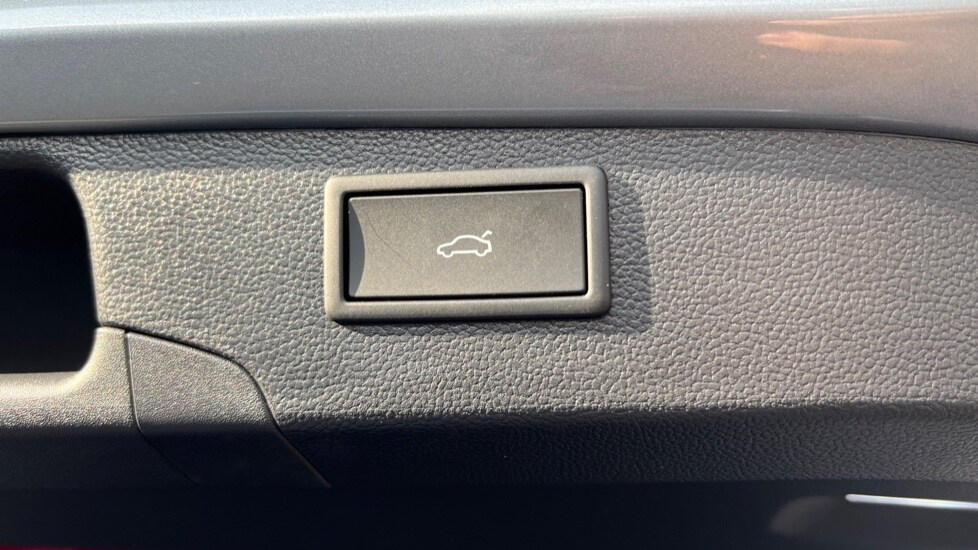 Used Skoda Superb 2025 for sale - 76140140: Photo 32