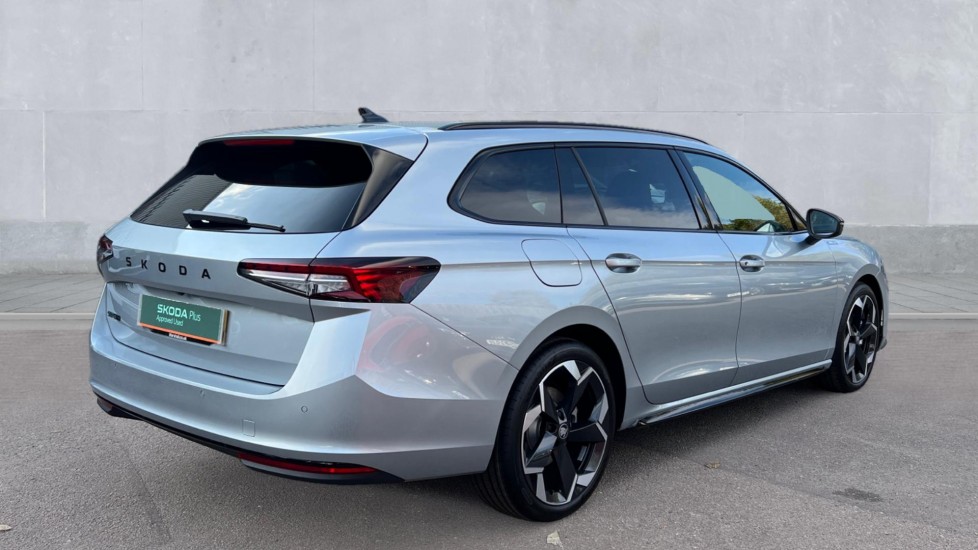 Used Skoda Superb 2025 for sale - 76140140: Photo 8