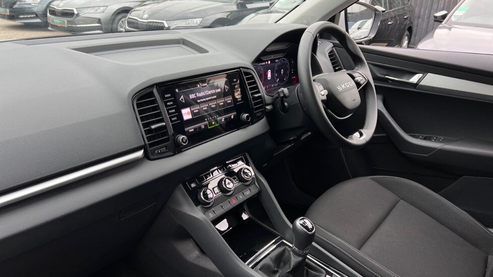 Used Skoda Karoq 2025 for sale - 76208885: Photo 2