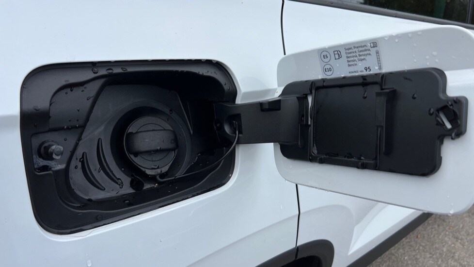 Used Skoda Karoq 2025 for sale - 76208885: Photo 29