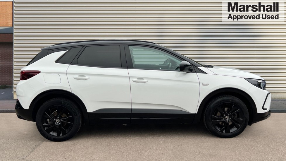 Used Vauxhall Grandland 2022 for sale - 76871579: Photo 2