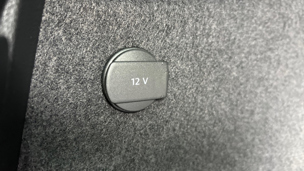 Used Skoda Karoq 2025 for sale - 76873991: Photo 31