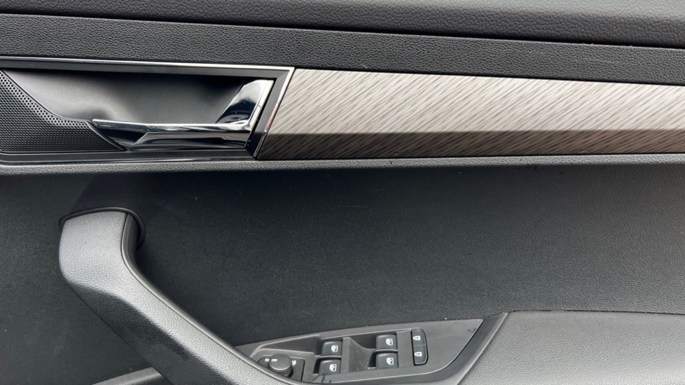 Used Skoda Karoq 2025 for sale - 76873991: Photo 51