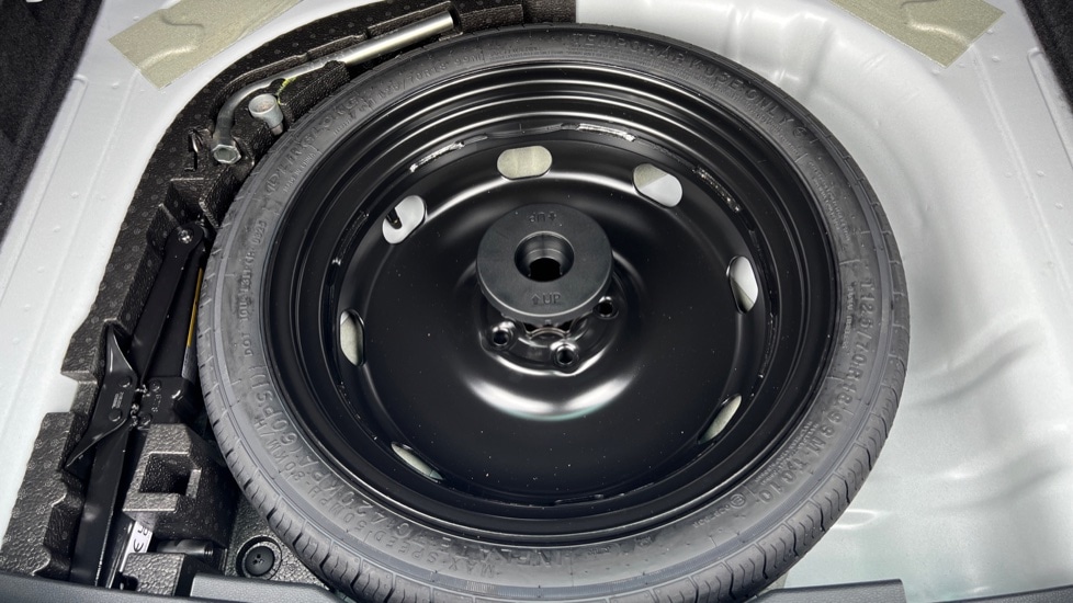 Used Skoda Karoq 2025 for sale - 76868882: Photo 30