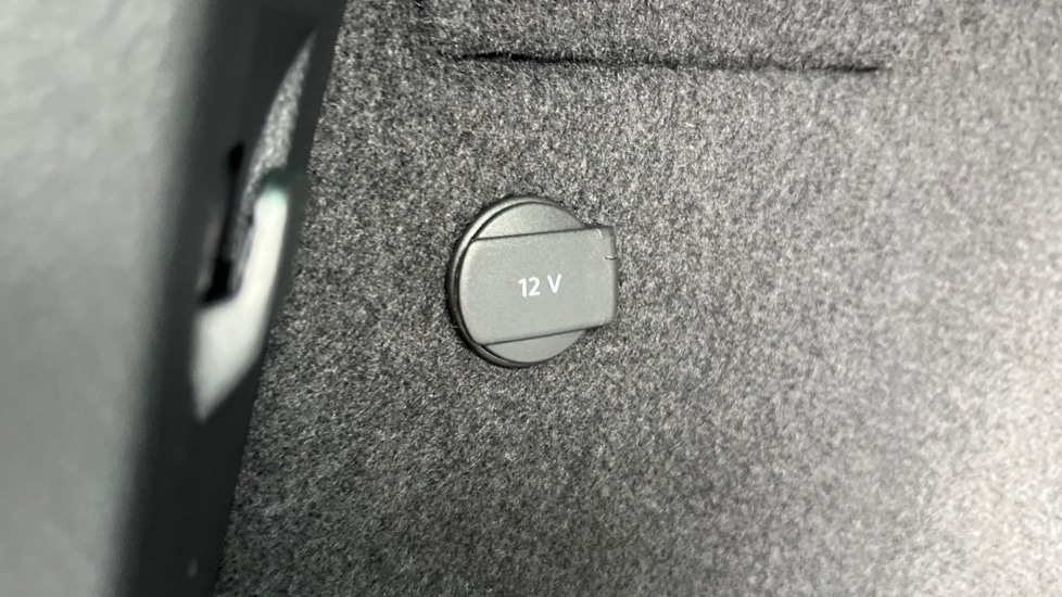 Used Skoda Karoq 2025 for sale - 76868882: Photo 31