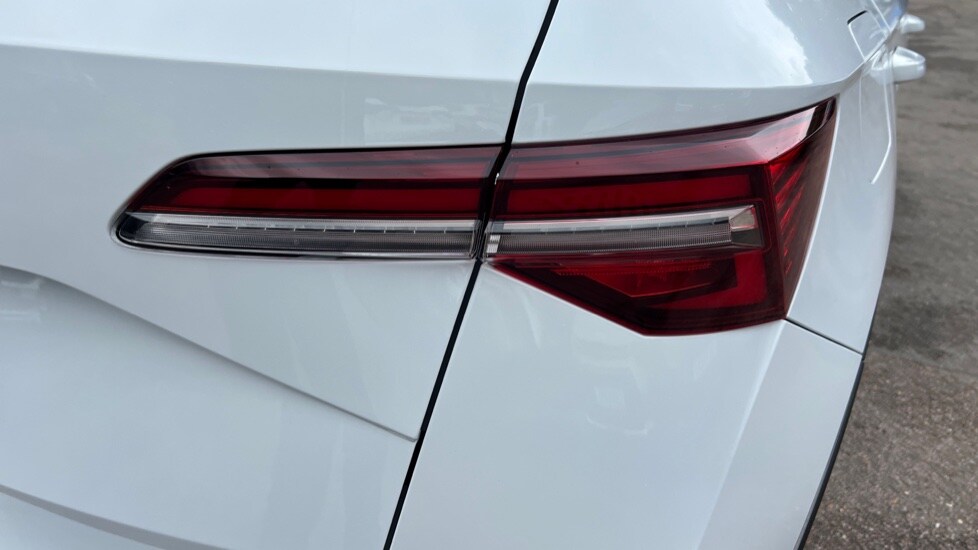 Used Skoda Karoq 2025 for sale - 76868882: Photo 36