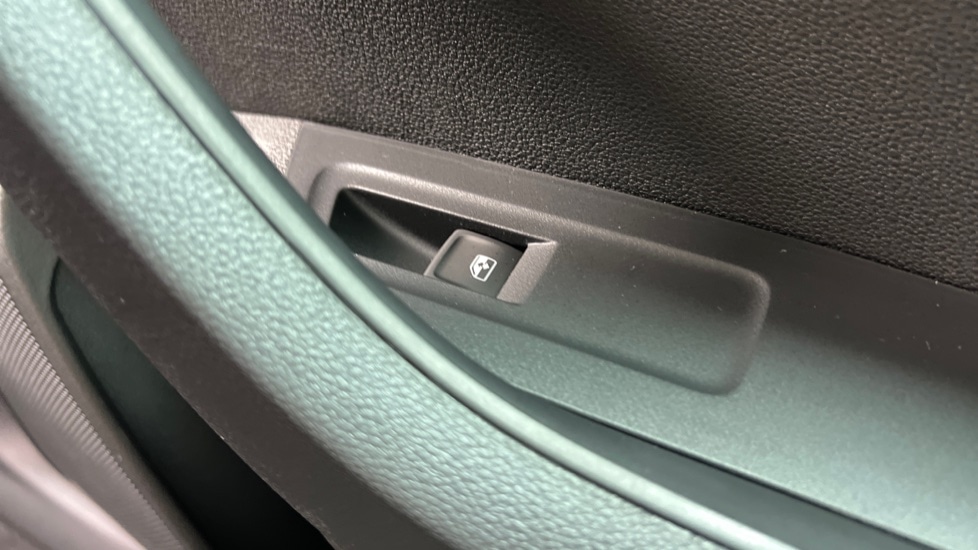 Used Skoda Karoq 2025 for sale - 76868882: Photo 39