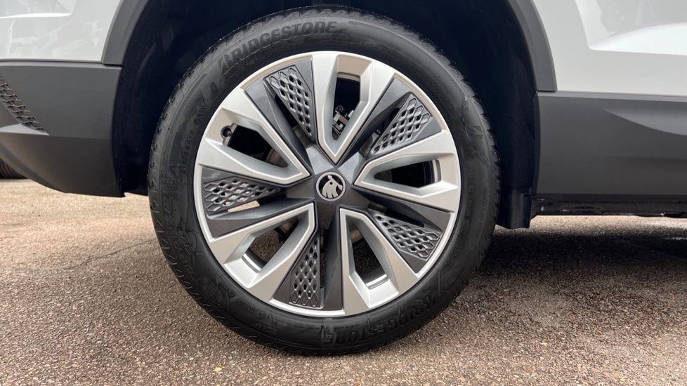 Used Skoda Karoq 2025 for sale - 76868882: Photo 5